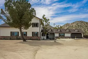 5523 Tom Mix Rd, Pioneertown, CA 92268 - Photo 6