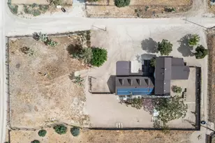 5523 Tom Mix Rd, Pioneertown, CA 92268 - Photo 10