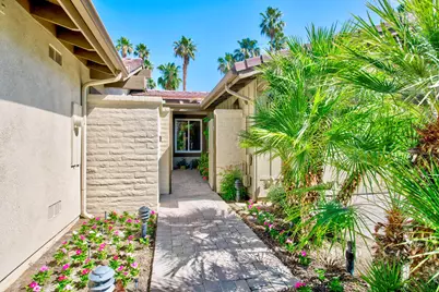 286 Green Mountain Drive, Palm Desert, CA 92211 - Photo 4