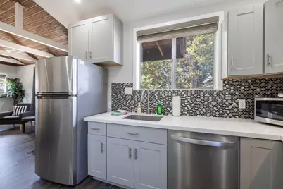 643 Villa Grove Avenue, Big Bear City, CA 92314 - Photo 6
