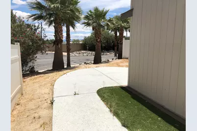 74711 Dillon Rd Spc 24, Desert Hot Springs, CA 92241 - Photo 4