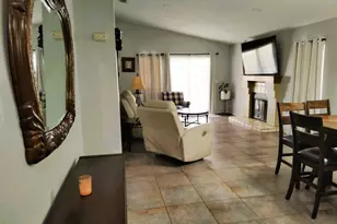 1042 Christobal Ln, Colton, CA 92324 - Photo 4