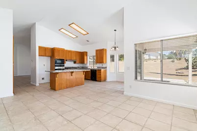 27250 Darlene Drive, Moreno Valley, CA 92555 - Photo 14