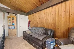 566 Santa Barbara Ave, Sugarloaf, CA 92386 - Photo 24