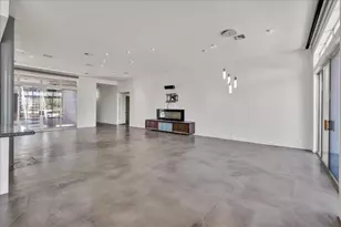 39061 Bel Air Dr, Cathedral City, CA 92234 - Photo 10