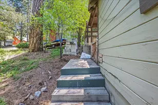 22928 Laurel Ln, Crestline, CA 92325 - Photo 32