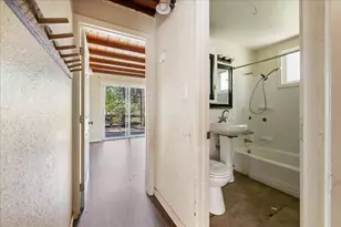 22928 Laurel Ln, Crestline, CA 92325 - Photo 16
