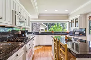 653 Brentwood Dr, Lake Arrowhead, CA 92352 - Photo 6