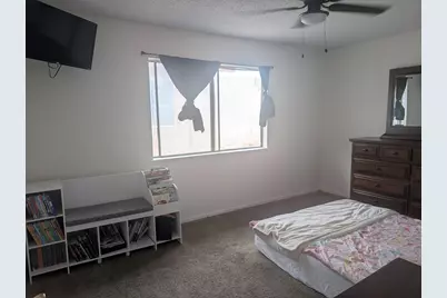 6422 Palm View Avenue, 29 Palms, CA 92277 - Photo 10