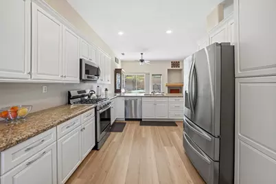 69707 Northhampton Avenue, Cathedral City, CA 92234 - Photo 16