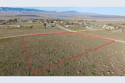 252 Eaglefall Avenue, Fairmont, CA 93536 - Photo 4