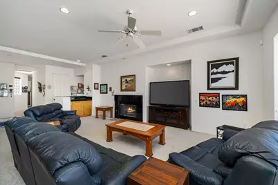78730 Castle Pines Drive, La Quinta, CA 92253 - Photo 4