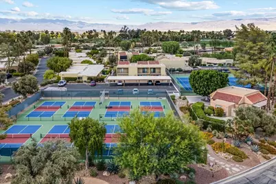 5794 Los Coyotes Drive, Palm Springs, CA 92264 - Photo 32