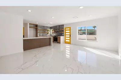 1372 E Camino Primrose E, Palm Springs, CA 92264 - Photo 26