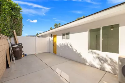 1372 E Camino Primrose E, Palm Springs, CA 92264 - Photo 20