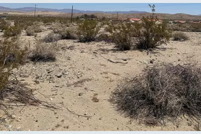 17 Woodward Avenue, 29 Palms, CA 92277 - Photo 12