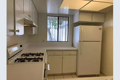 353 E Via Escuela #213, Palm Springs, CA 92262 - Photo 6