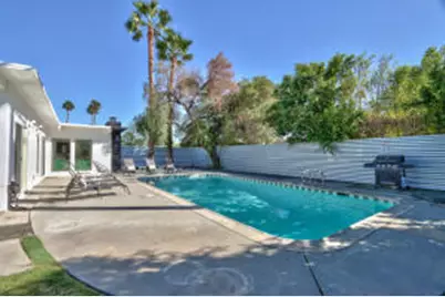 697 N Farrell Drive, Palm Springs, CA 92262 - Photo 4