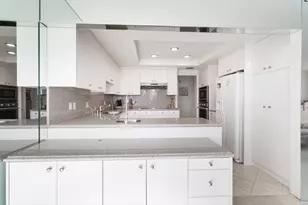 900 Island Dr, Rancho Mirage, CA 92270 - Photo 10