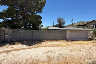 49027 Hibiscus Dr, Morongo Valley, CA 92256 - Photo 40