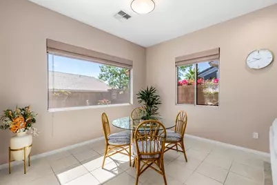 37616 Pineknoll Avenue, Palm Desert, CA 92211 - Photo 32
