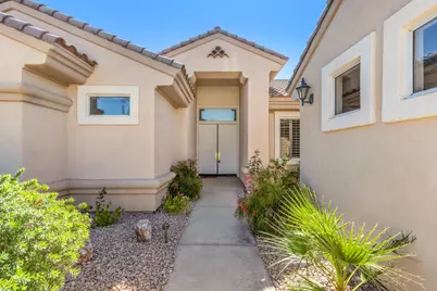 37616 Pineknoll Avenue, Palm Desert, CA 92211 - Photo 4