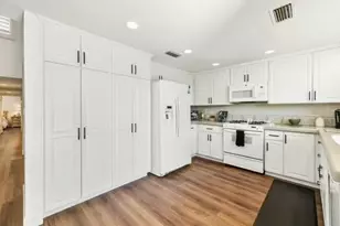 178 Gran Via, Palm Desert, CA 92260 - Photo 32
