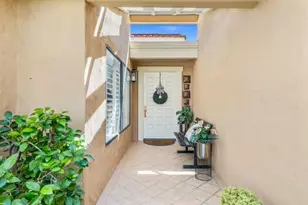 178 Gran Via, Palm Desert, CA 92260 - Photo 2