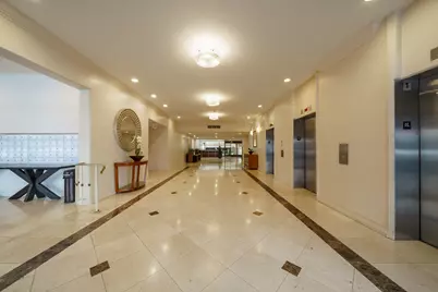 600 W 9th Street #305, Los Angeles, CA 90015 - Photo 14