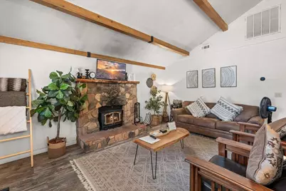 109 E Country Club Boulevard, Big Bear City, CA 92314 - Photo 6