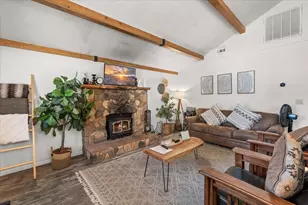 109 E Country Club Blvd, Big Bear City, CA 92314 - Photo 6