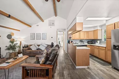 109 E Country Club Boulevard, Big Bear City, CA 92314 - Photo 6