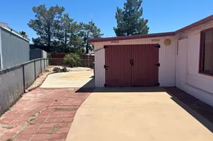 69471 Country Club Dr, Desert Hot Springs, CA 92241 - Photo 4