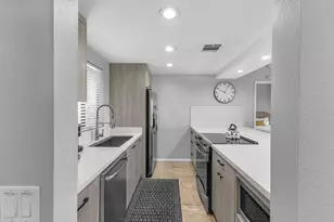 77086 Pauma Valley Way, Palm Desert, CA 92211 - Photo 8