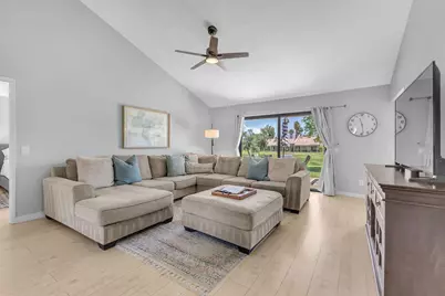 41640 Jupiter Hills Court, Palm Desert, CA 92211 - Photo 2