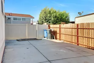 15687 Palm Dr, Desert Hot Springs, CA 92240 - Photo 38