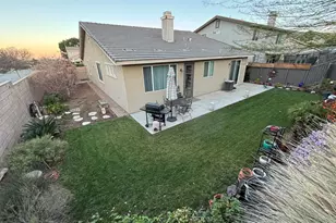 11669 Minckler Cir, Yucaipa, CA 92399 - Photo 6