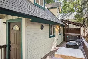 27831 Rainbow Dr, Lake Arrowhead, CA 92352 - Photo 8