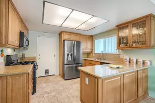 218 Saguaro Pl, Oceanside, CA 92057 - Photo 12