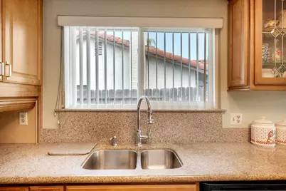 218 Saguaro Place, Oceanside, CA 92057 - Photo 14
