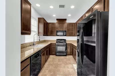 162 Paseo Bravo, Palm Desert, CA 92211 - Photo 2