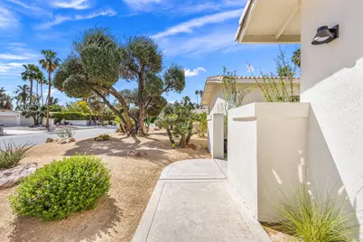 2063 S Broadmoor Drive, Palm Springs, CA 92264 - Photo 4
