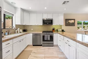 130 Willow Lake Dr, Palm Desert, CA 92260 - Photo 6