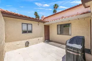 130 Willow Lake Dr, Palm Desert, CA 92260 - Photo 26