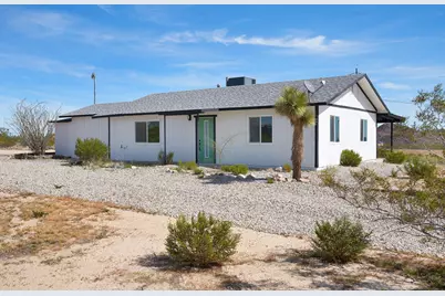 2071 Border Avenue, Joshua Tree, CA 92252 - Photo 2