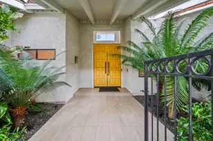 87 Magdalena Dr, Rancho Mirage, CA 92270 - Photo 2
