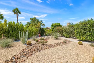 10 Queens Court, Rancho Mirage, CA 92270 - Photo 22