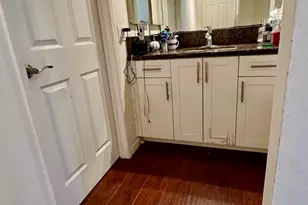7301 Lennox Ave, Van Nuys, CA 91405 - Photo 6