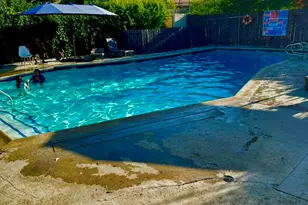 7301 Lennox Ave, Van Nuys, CA 91405 - Photo 12