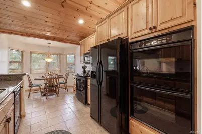 379 Fawntrail Place, Big Bear Lake, CA 92315 - Photo 10